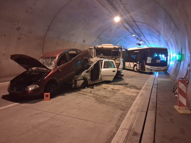 Übung Tunnel Schwarzer Berg